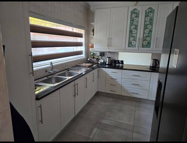 4 BEDROOM HOUSE FOR SALE IN WONDERBOOM